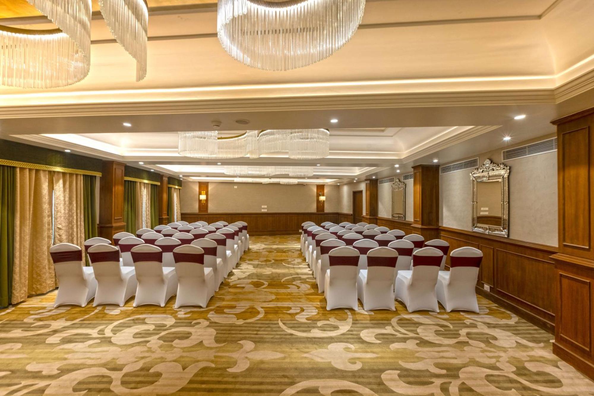 Namah Nainital, A Member Of Radisson Individuals Retreats Hotell Exteriör bild